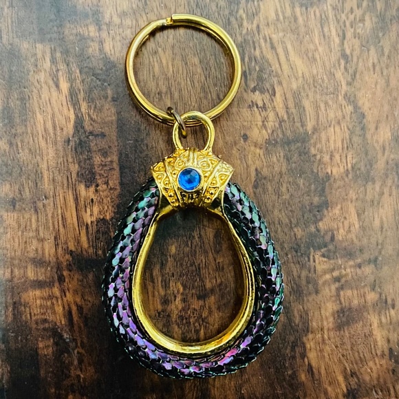Fashion Keychain - Picture 1 of 2